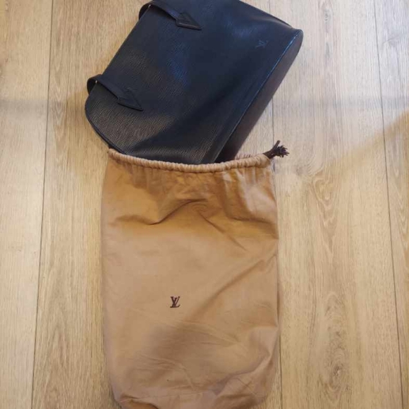 Louis Vuitton Handbags - Louis Vuitton Black Epi Leather Lussac Tote Handbag (vintage)